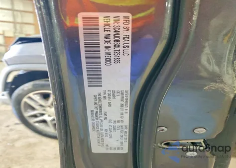 2020 Jeep Compass Latitude z USA, uszkodzony, nr VIN 3C4NJDBBXLT251835